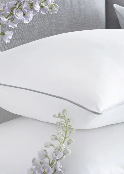 Appletree 200 Thread Count Plain Dye White Duvet Cover Set