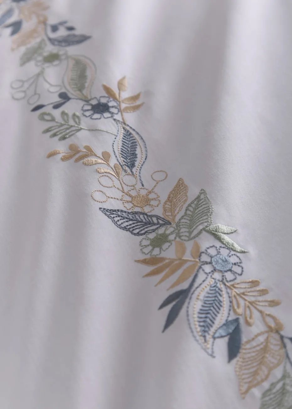 Appletree Heritage Julianna Embroidery White Duvet Cover Set