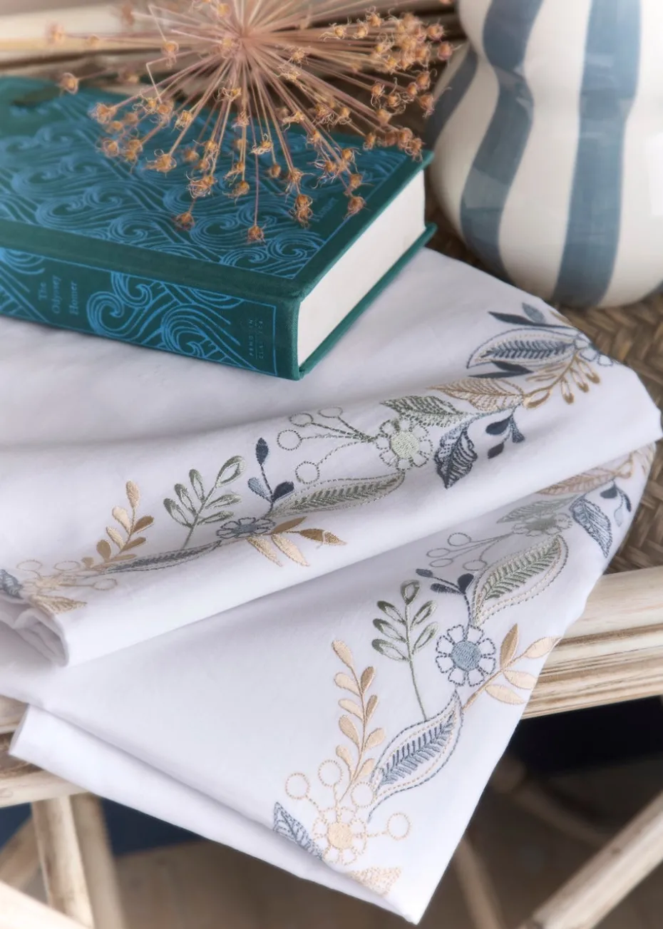 Appletree Heritage Julianna Embroidery White Duvet Cover Set