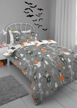Bedlam Halloween Party Duvet Cover Set