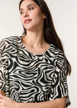 Blue Vanilla Black Short-Sleeved Top With Abstract Print