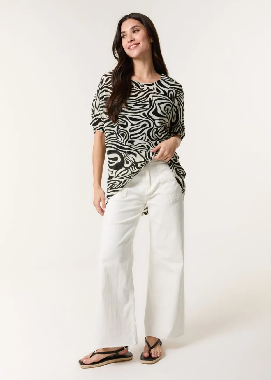 Blue Vanilla Black Short-Sleeved Top With Abstract Print