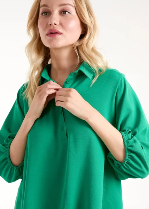 Blue Vanilla Green Batwing Shirt