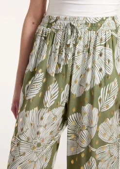 Blue Vanilla Green Printed Trousers