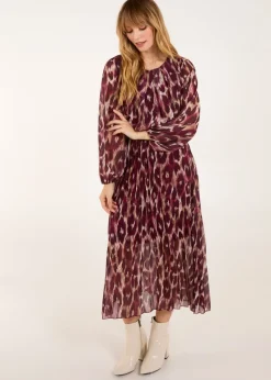 Blue Vanilla Red Round Neck Pleated Abstract Leopard Dress