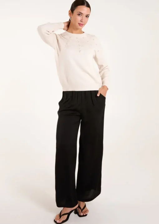 Blue Vanilla Stone Pearl Flower Embellishment Jumper