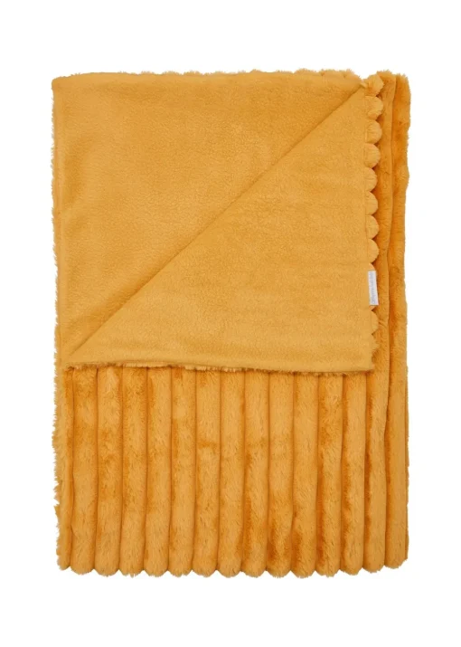 Catherine Lansfield Cosy Ribbed Faux Fur Soft Blanket Throw (130x170 cm)