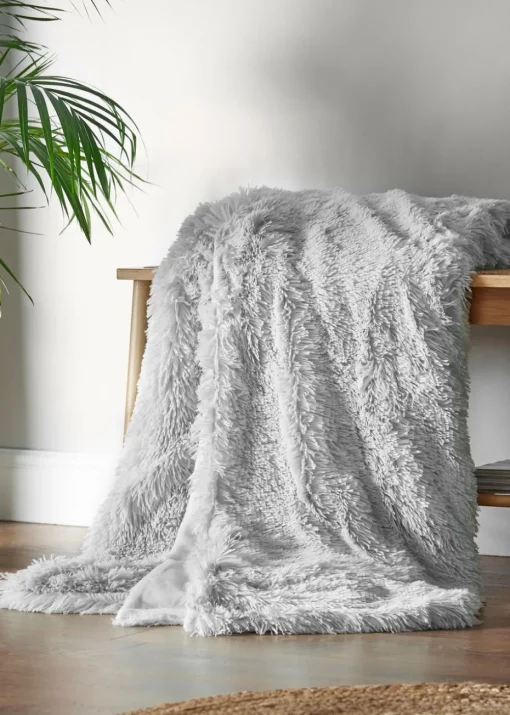 Catherine Lansfield Cuddly Deep Pile Blanket Throw
