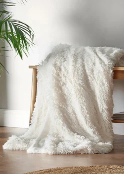 Catherine Lansfield Cuddly Deep Pile Blanket Throw (150x200cm)