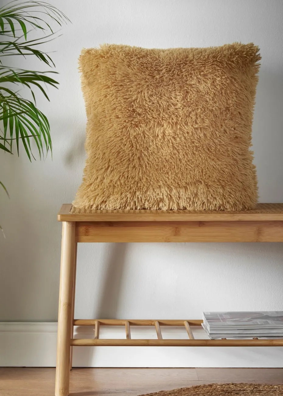 Catherine Lansfield Cuddly Cushion (45x45cm)