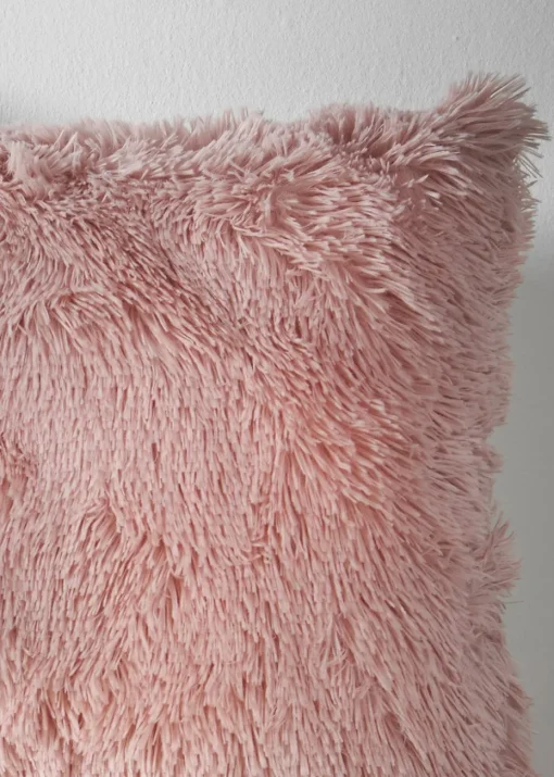 Catherine Lansfield Cuddly Cushion (45x45cm)