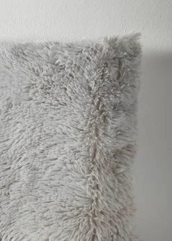 Catherine Lansfield Cuddly Cushion (45x45cm)