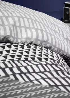 Catherine Lansfield Grey Larsson Geo Reversible Duvet Cover Set with Pillowcases