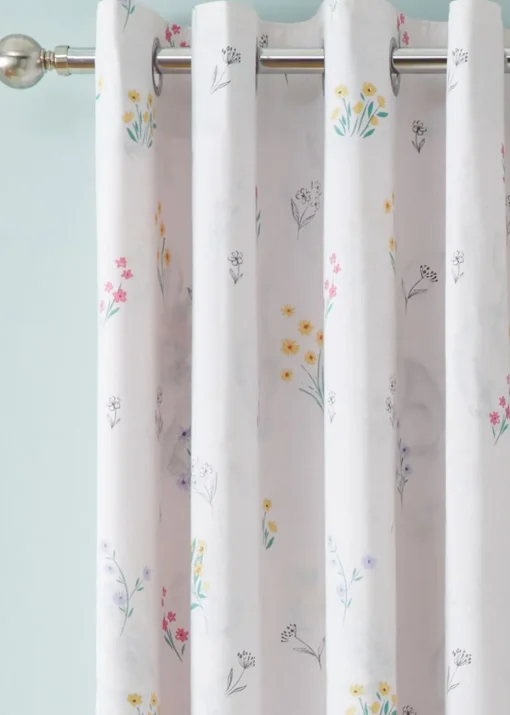 Catherine Lansfield Pink Bunny Tails Ditsy Flowers Fully Reversible Eyelet Curtains