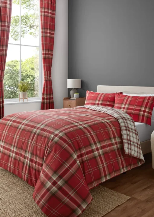 Catherine Lansfield Red Kelso Check Reversible Duvet Cover Set with Pillowcases
