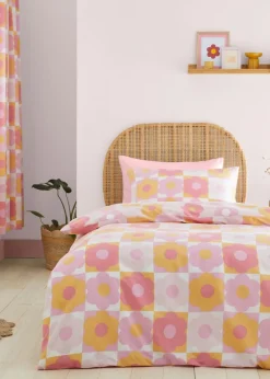 Catherine Lansfield Retro Daisy Reversible Pink Yellow Duvet Cover Set
