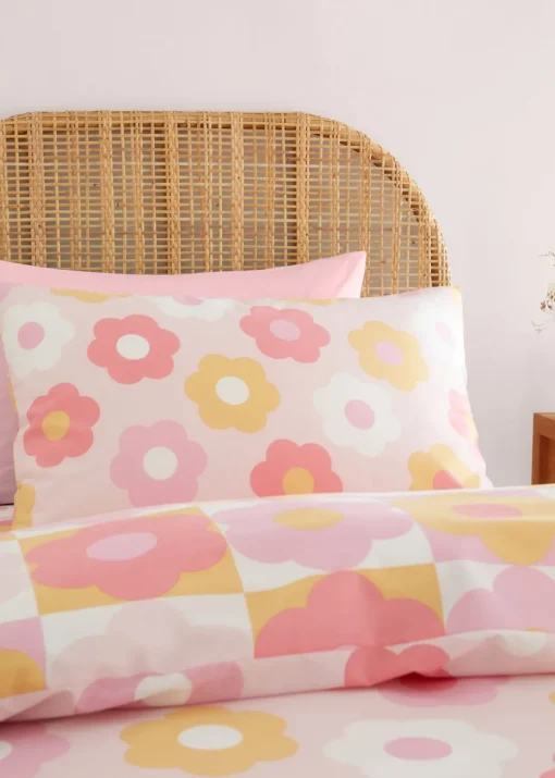 Catherine Lansfield Retro Daisy Reversible Pink Yellow Duvet Cover Set