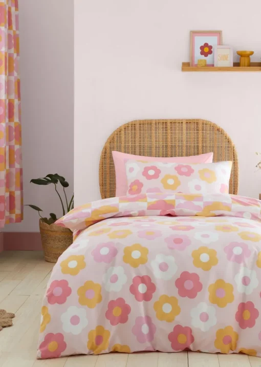 Catherine Lansfield Retro Daisy Reversible Pink Yellow Duvet Cover Set