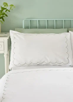 Catherine Lansfield Scallop Border Embroidery Duvet Cover Set