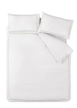 Catherine Lansfield Scallop Border Embroidery Duvet Cover Set