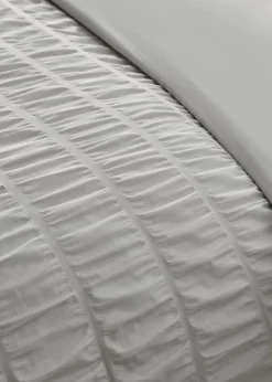 Catherine Lansfield Seersucker Frill Duvet Cover Set