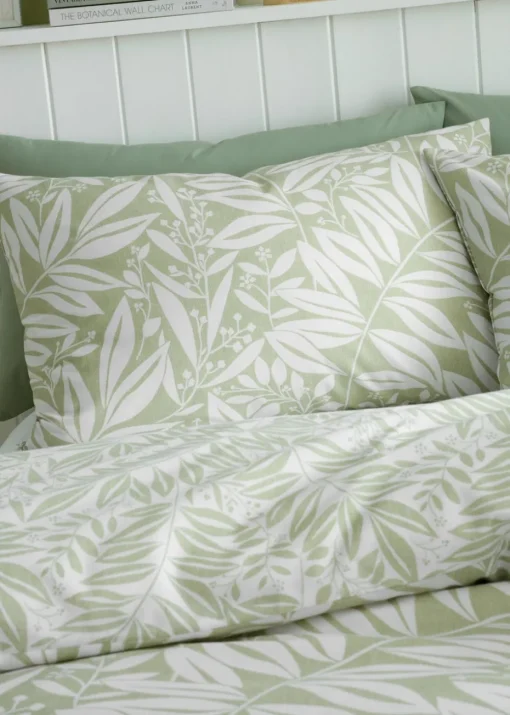 Catherine Lansfield Sorrel Leaf Reversible Duvet Cover Set