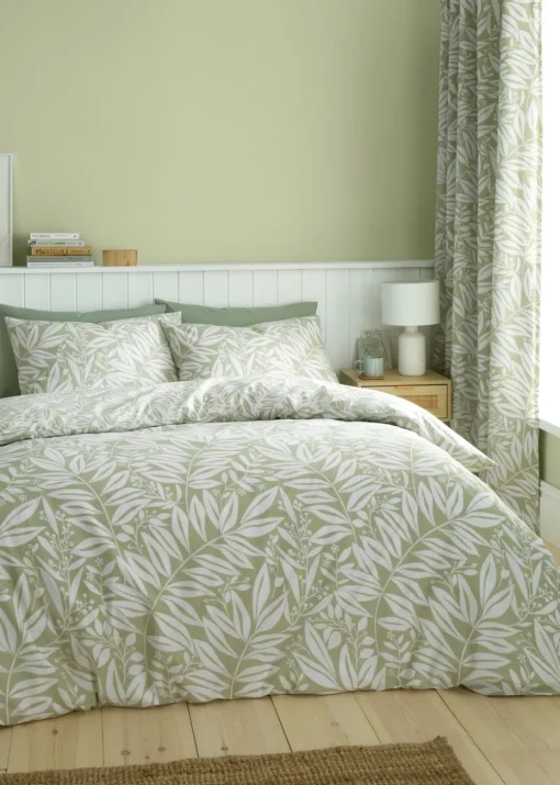 Catherine Lansfield Sorrel Leaf Reversible Duvet Cover Set