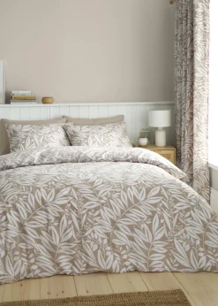 Catherine Lansfield Sorrel Leaf Reversible Duvet Cover Set