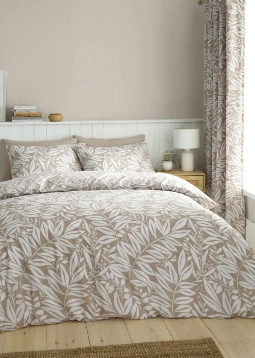 Catherine Lansfield Sorrel Leaf Reversible Duvet Cover Set