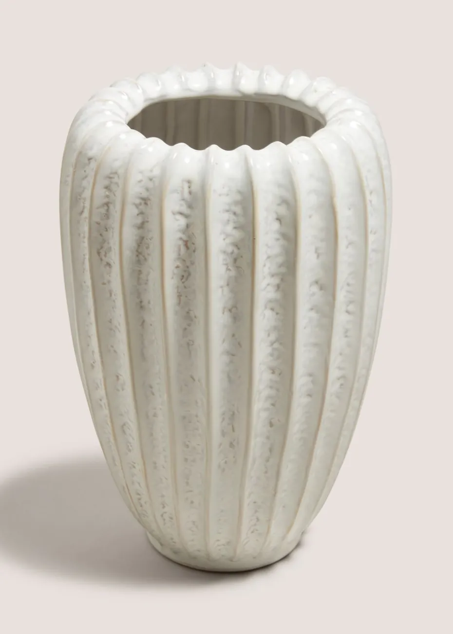 Cream Ridge Ceramic Tall Vase (14cm x 14cm x 25cm)