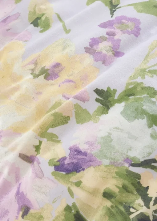Dreams & Drapes Design Flourette Reversible Lilac Duvet Cover Set
