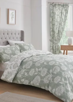Dreams & Drapes Design Chrysanthemum Green Duvet Cover Set