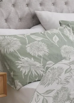 Dreams & Drapes Design Chrysanthemum Green Duvet Cover Set