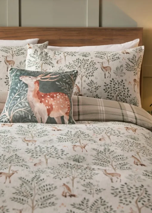 Dreams & Drapes Lodge Forest Animals Christmas Natural Duvet Cover Set