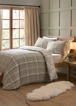 Dreams & Drapes Lodge Forest Animals Christmas Natural Duvet Cover Set