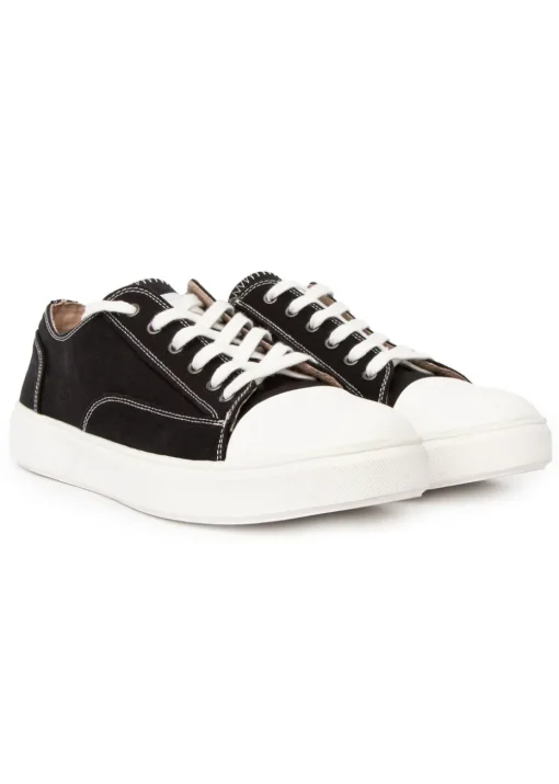 Duck & Cover Black Nesta Trainers