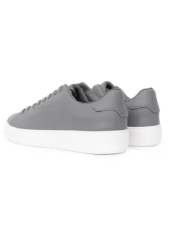 Duck & Cover Taupe Kremes Trainers