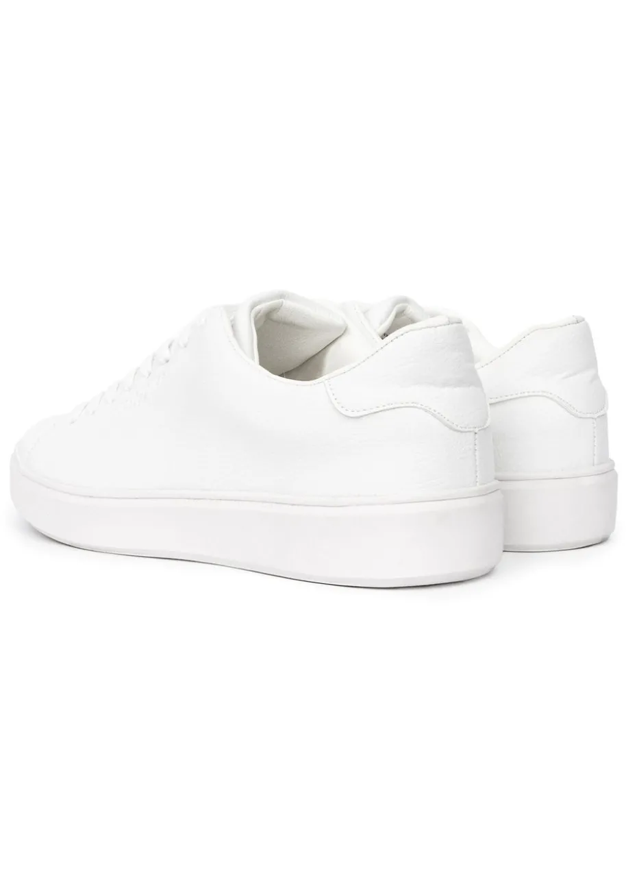 Duck & Cover White Kremes Trainers