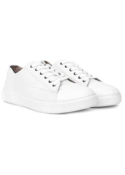 Duck & Cover White Nesta Trainers