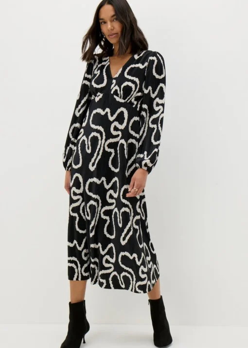 Et Vous Black Plisse Wiggle Print Midi Dress