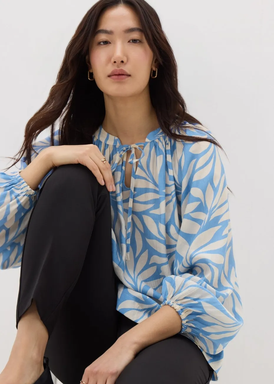 Et Vous Blue Palm Crinkle Boho Blouse