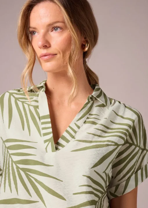 Et Vous Green Palm Print Airflow V-Neck Blouse