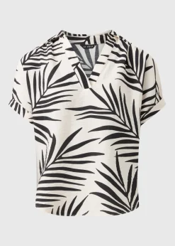 Et Vous White Palm Leaf V-Neck Top