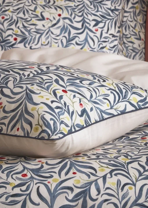 EW by Edinburgh Weavers Malory Floral Piped Duvet Cover Set