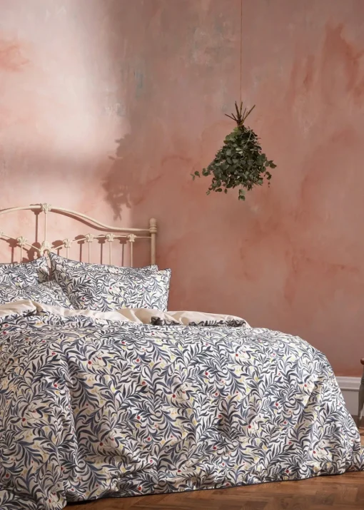 EW by Edinburgh Weavers Malory Floral Piped Duvet Cover Set