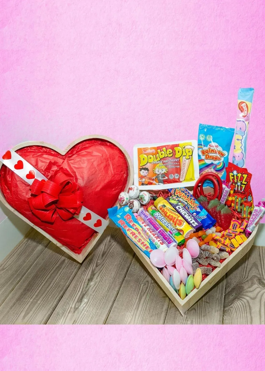 Funky Hampers Love Sweets Wooden Heart