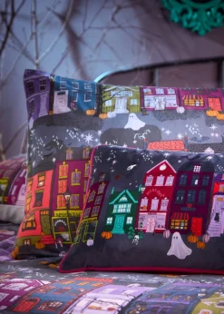furn. Creepy Town Reversible Duvet Cover Set