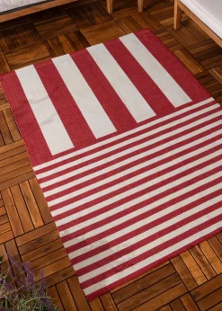 furn. Red Deck Stripe Printed Indoor/Outdoor Rug
