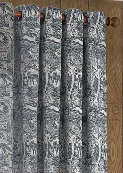 furn. Winter Woods Animal Chenille Eyelet Curtains