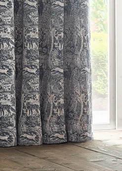 furn. Winter Woods Animal Chenille Eyelet Curtains